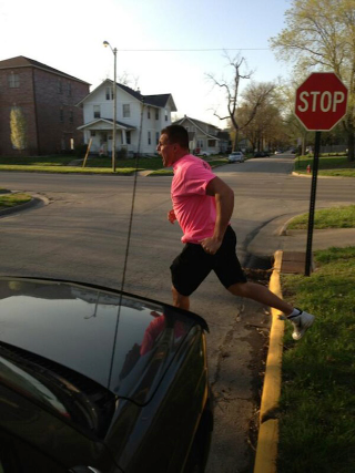 Illustration for article titled Rob Gronkowski Drinking Bud Light Platinum?